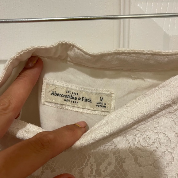 White skirt - Abercrombie and Fitch - Picture 2 of 2
